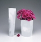 Niski porcelanowy wazon POGIĘTY biały