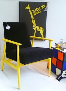 fotel żółto-czarny